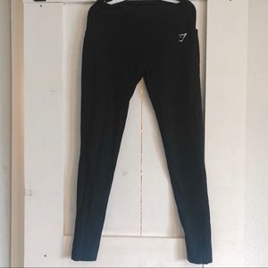 Gym shark leggings